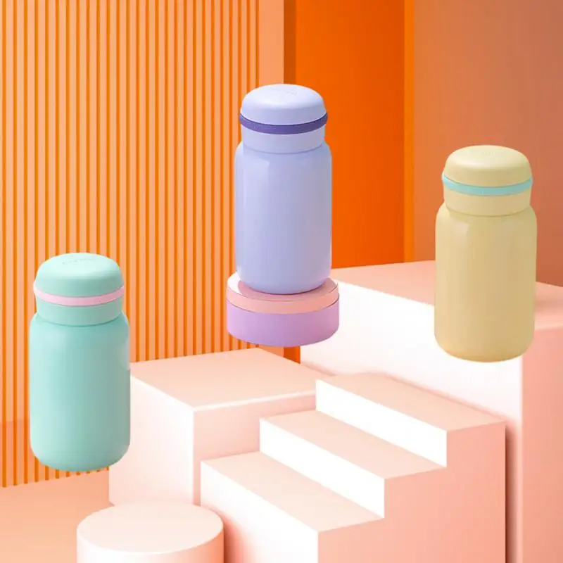 

Ultimate Minimalist Car-Mounted Portable Water Bottle for On-the-Go Hydration