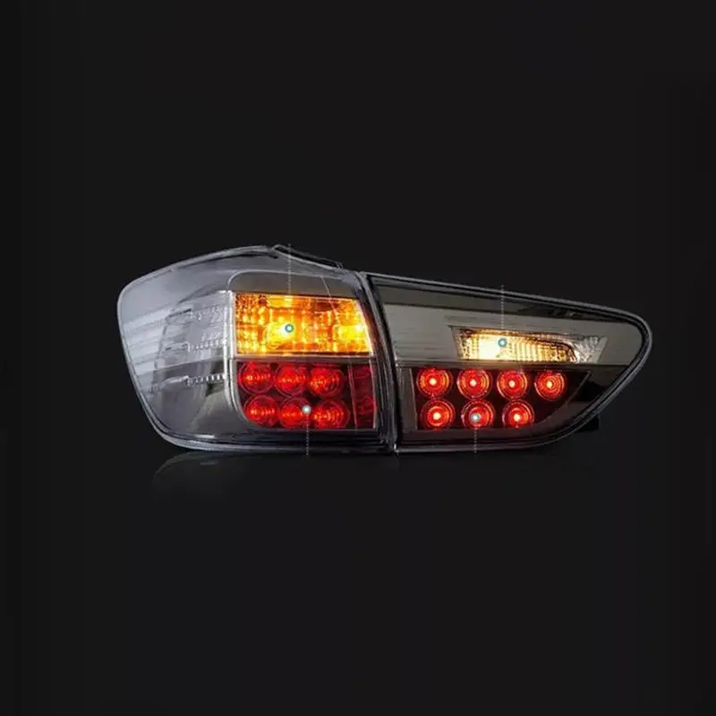 

One Set LED Car Taillight For Toyota WISH 2009-2015 Running Parking Turn Signal Dynamic Rear Lamp Assembly