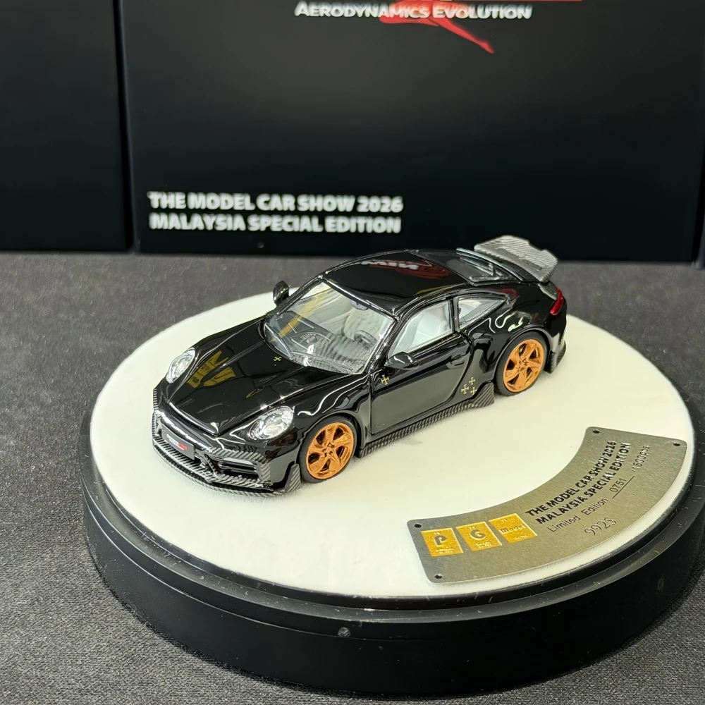 Фото Модель автомобиля PGM 1:64 Chopin DarwinPRO 992S из литого металла №2