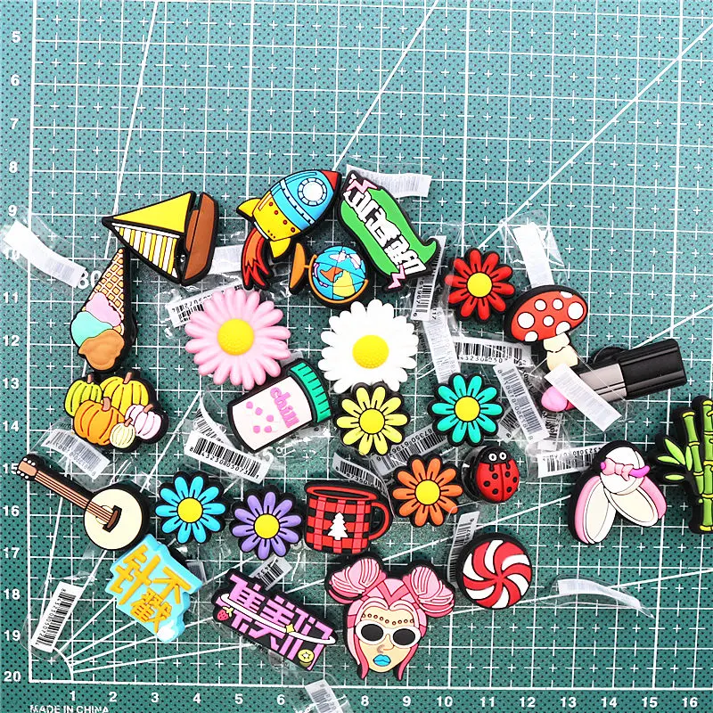Dropshipping 26 Latest Styles PVC Shoe Charms Cute Colorful Chrysanthemums Ice Cream Croc Shoes Accessories Decorations JIBZ