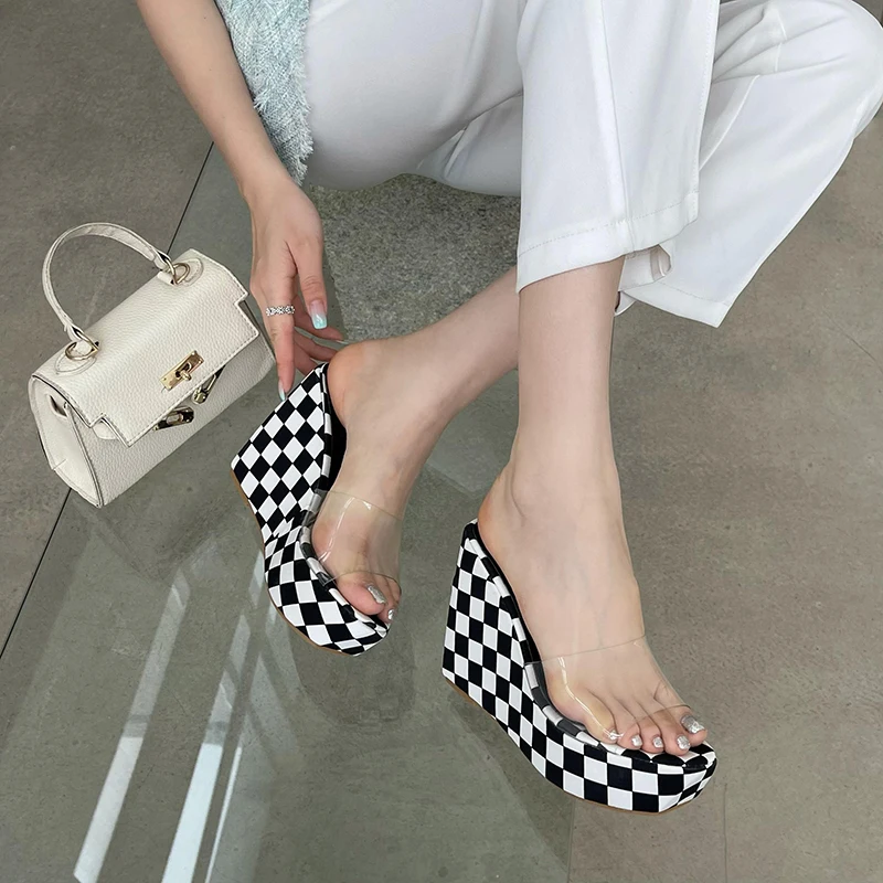 2022 Checkerboard Mixed Color High Heels PVC Transparent Women's Slippers Platform Wedges Peep Toe Black Green Slides Slip On