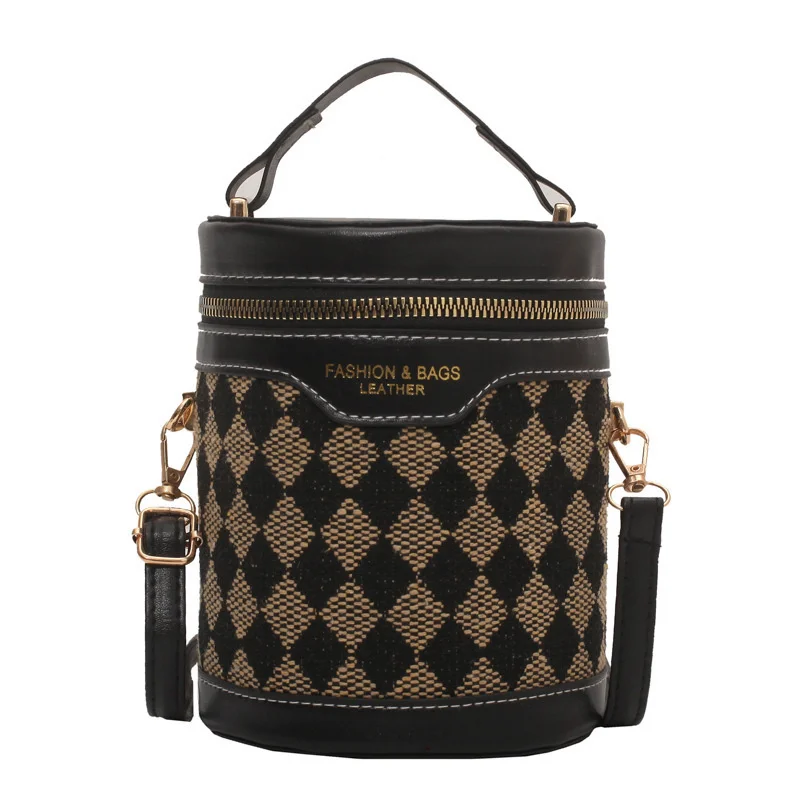 Spring foreign style leopard bag female 2022 new trend niche versatile Messenger Bag Fashion portable cylinder bag