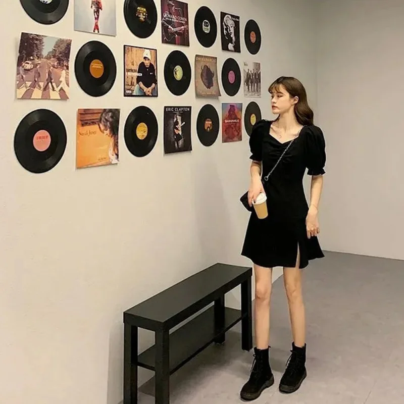 

Elsot shirling shoulder slit short skirt for women