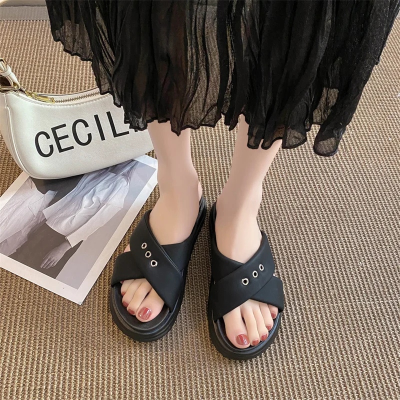 2023 New Thick Heel Slippers Women Wear Middle Heels Casual Soft Bottom Fashion All-match Sandals and Slippers Summer Trend
