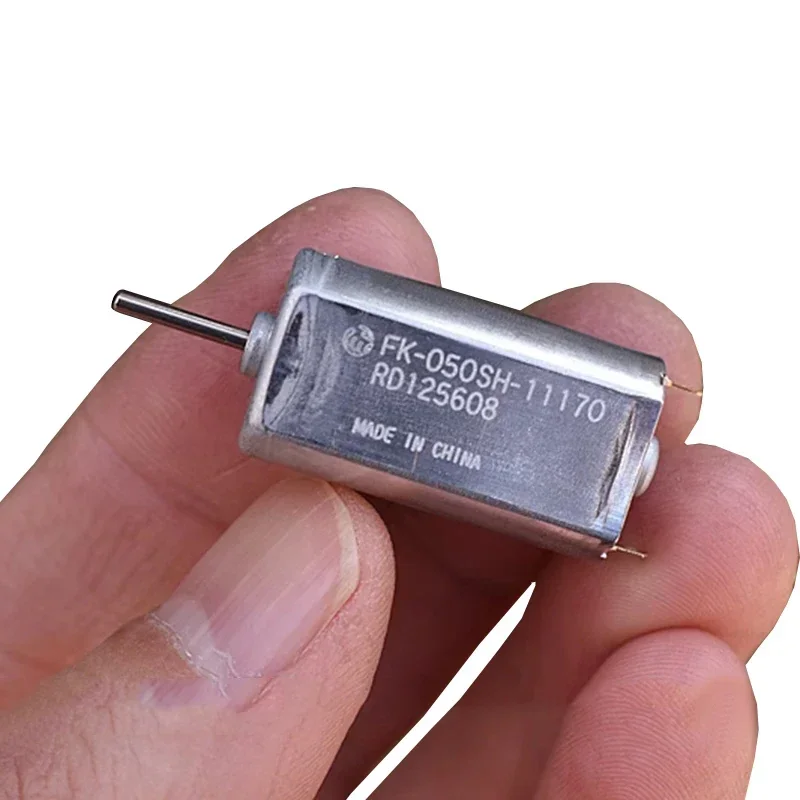 

Мотор MABUCHI FK-050SH-11170 микро 15 мм 6-12В