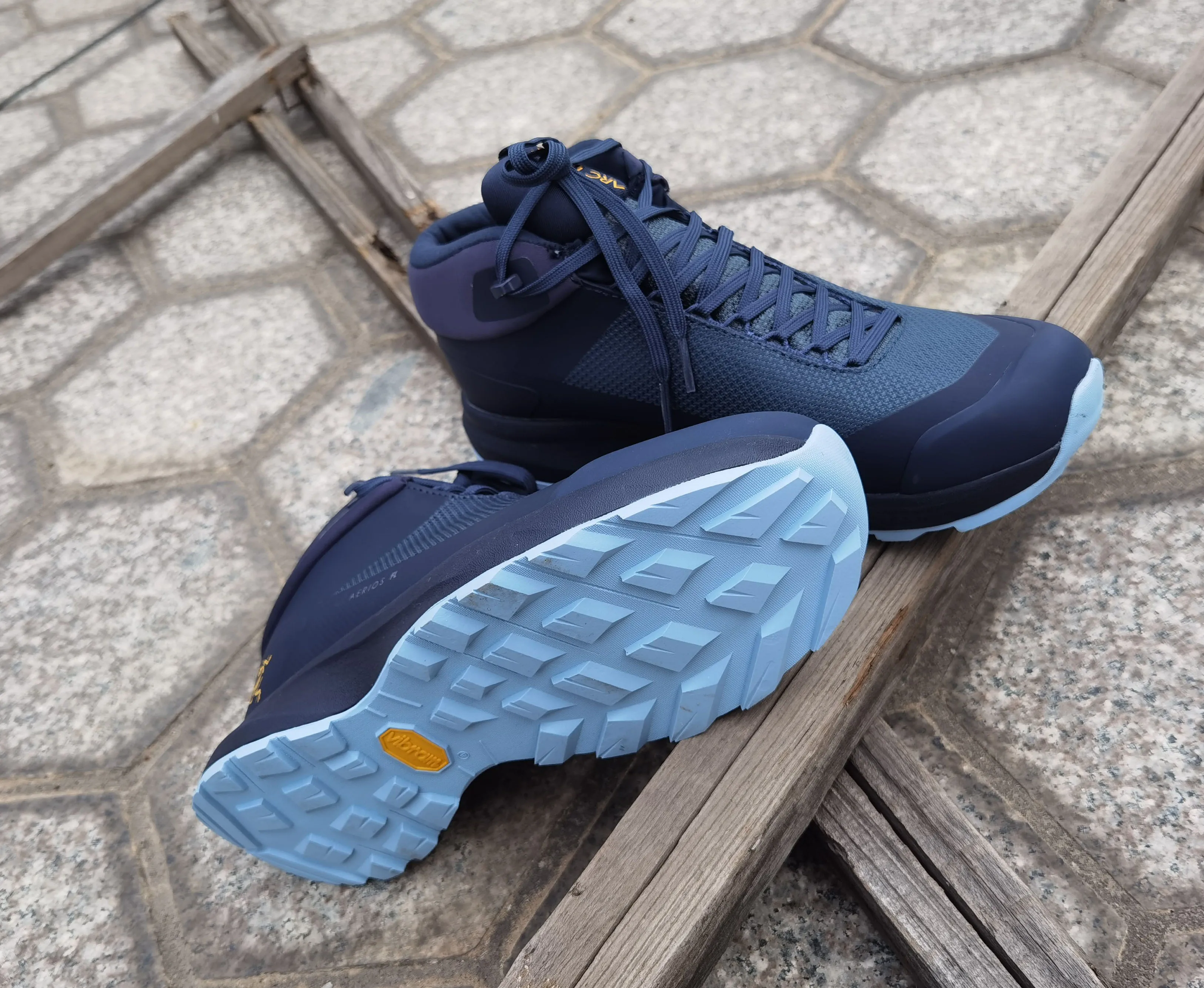 Men`s Bird GTX FL shockproof breathable anti-slip hiking trekking shoes mens country-cross waterproof camping climbimg shoes