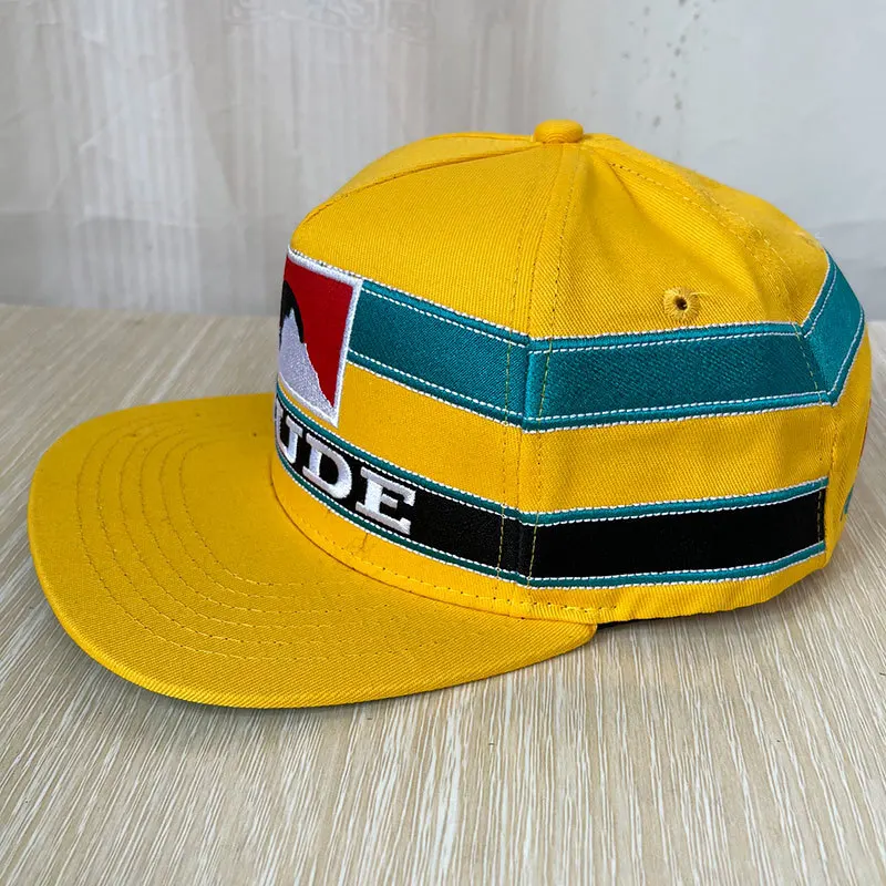 

2022 Yellow Artistic Alphabet Print Embroidery Hat For Men Mesh Trucker Hat Casual Baseball Cap Gorra Padel Hombre Chapeau Femme