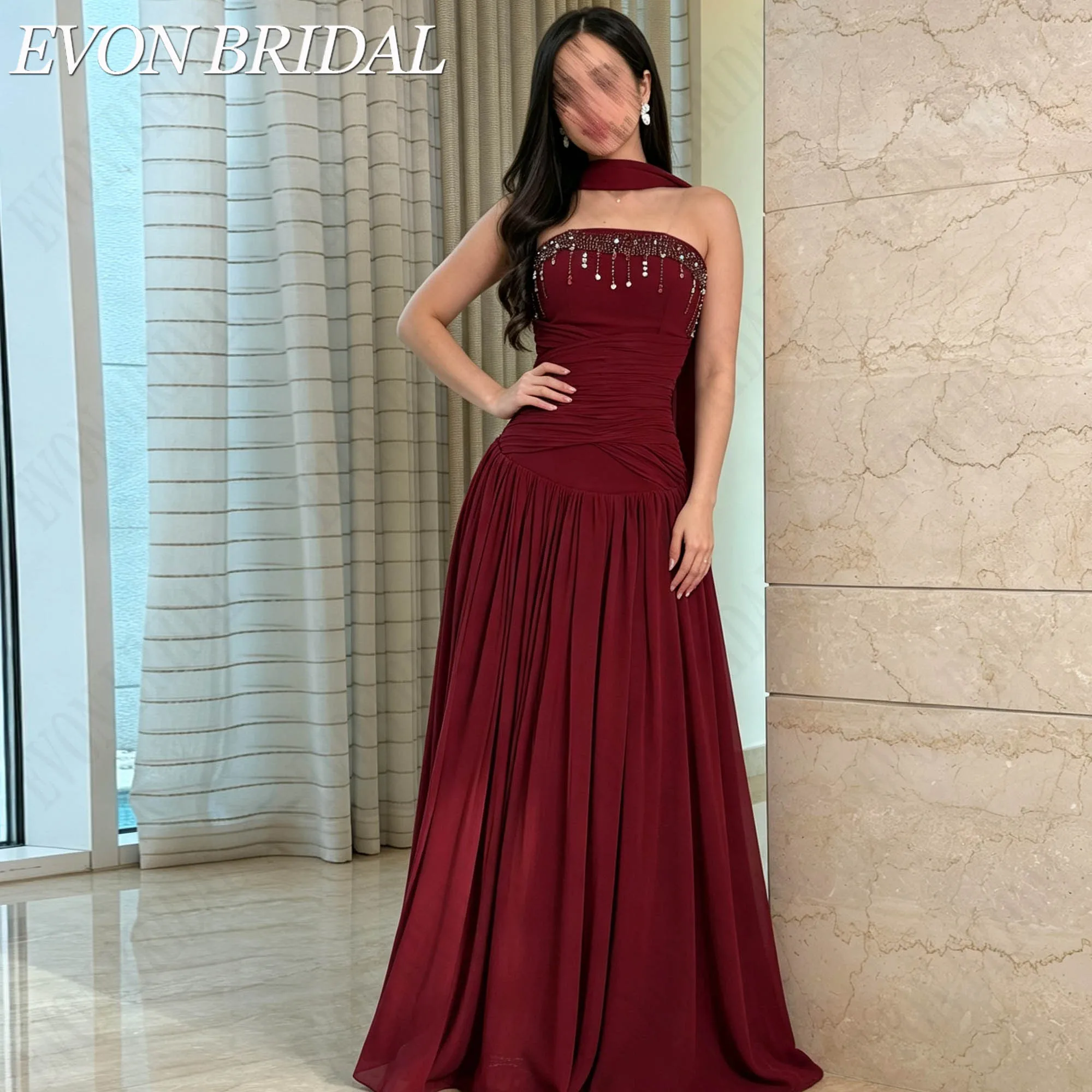 Фото EVON BRIDAL Изготовлено На Заказ Бретельный Шифон Силуэт Линии А Без Рук Бисерная Отделка Вечернее Платье Открытая Спина Низкая Талия Задняя Молния Летающая Шаль Бордовый Винтаж Изящное Праздничное Платье 2026 №4
