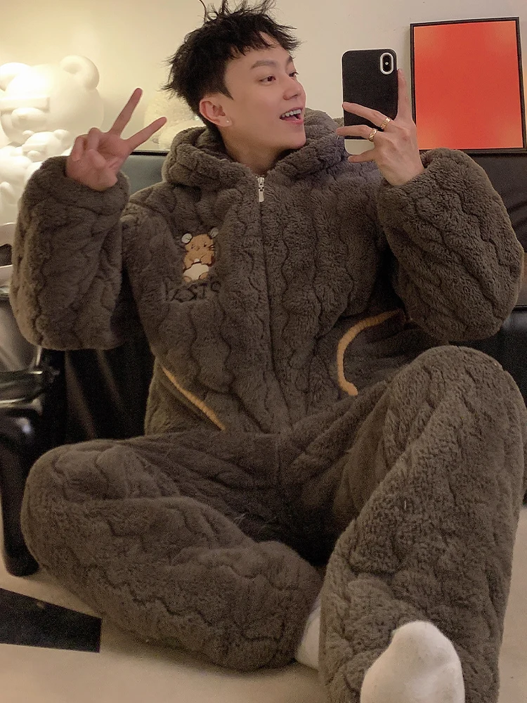 Пижамы из кораллового флиса мужские осенне-зимние трехслойные стеганые