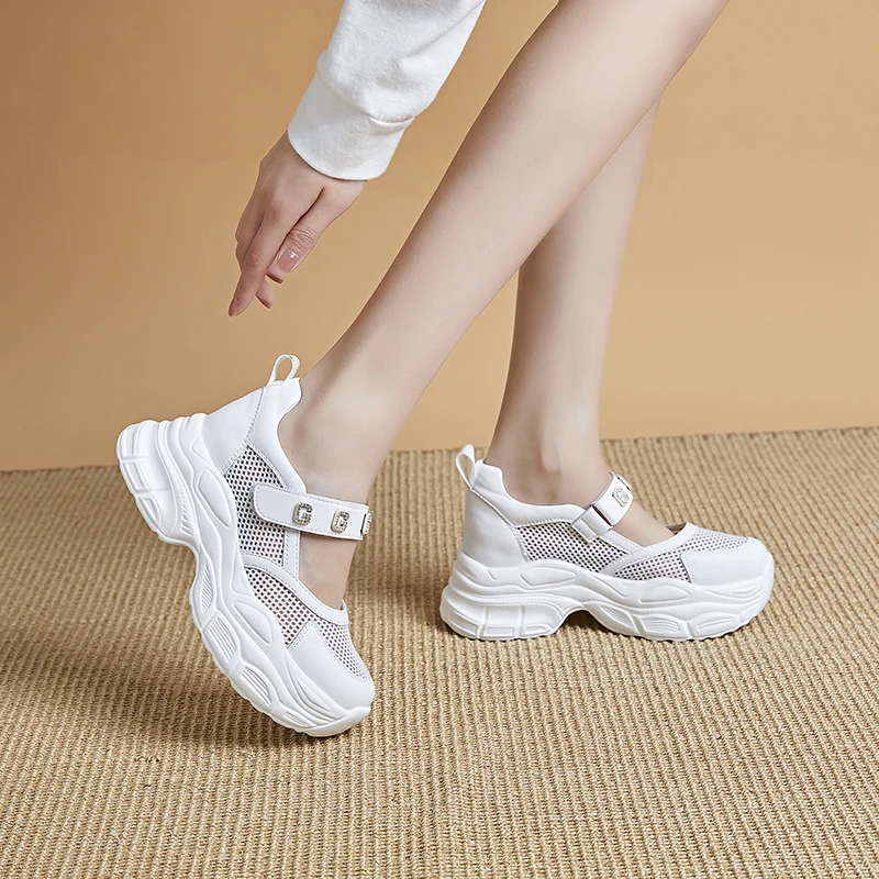 Platform Sandals Wedges Pumps Elegant Woman Sneakers Luxury Designer Sandals Ladies 2023 High Heels Casual Summer Shoes Girls