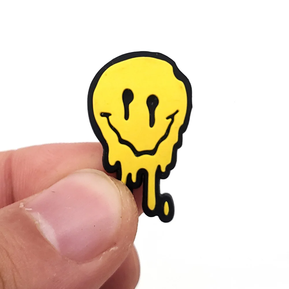 Hot jibz 1pcs multiple style cartoon Shoe Charms funny DIY Daisy/Frog clog Shoe Aceessorie Fit croc Sandals Decorate Unisex Gift