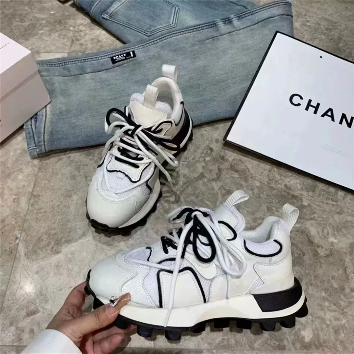 Mesh Sneakers Spaceship Women Thick Sole Flat Daddy Shoes Height Increasing Lace Up Platform Women's Sports Shoes