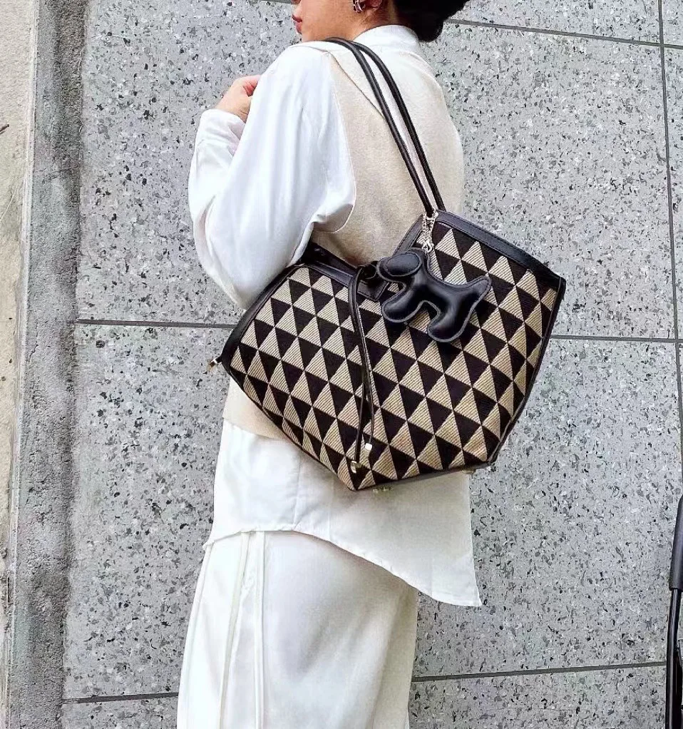 2023 New Fshion Women's Designer Bag High Quality Checkered Pattern Large Capacity Totes For Ladies Lady Purses And Handbags Gg