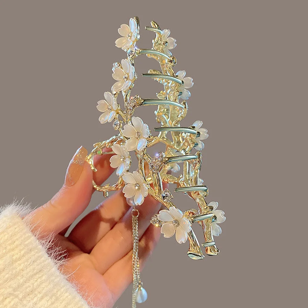 

Flower Butterfly Tassel Hairpins Female Crab Hair Clip Retro Hair Accessories Pearl Fringe Ponytail Clip Rhinestone Hair Claw