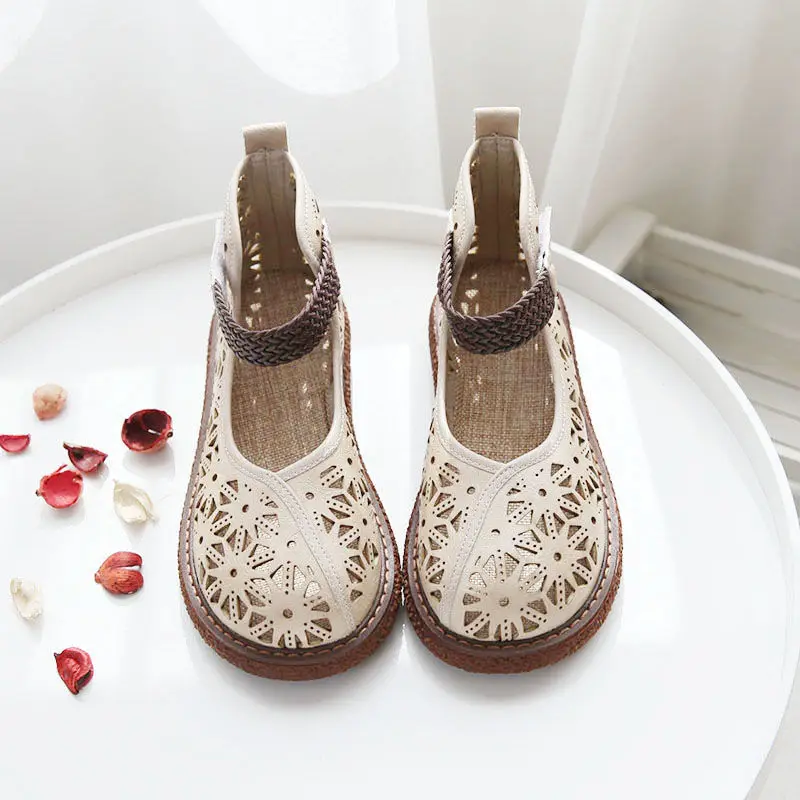 

2021 Spring and Summer New Retro Ethnic Style Hollow Hole Lady Sandal Ankle Boot with Buckle Closed Toe Platform Women's Sandals