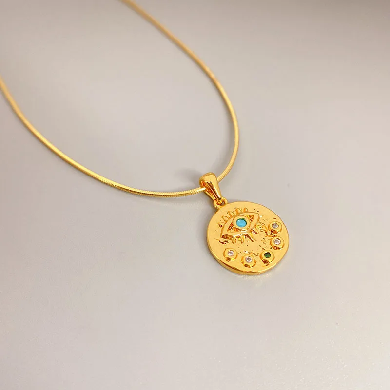 

New gold metal disc Diamond Pendant fashion simple necklace women's small fresh temperament collarbone chain necklace