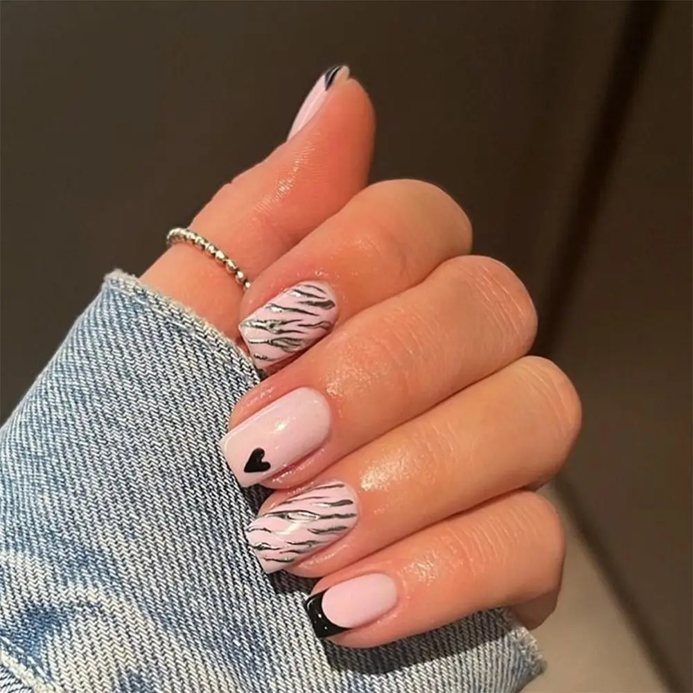 

24pcs French Silver Black Line Manicure Fake Nails Long Square Nail Tips Love Pattern False Nails