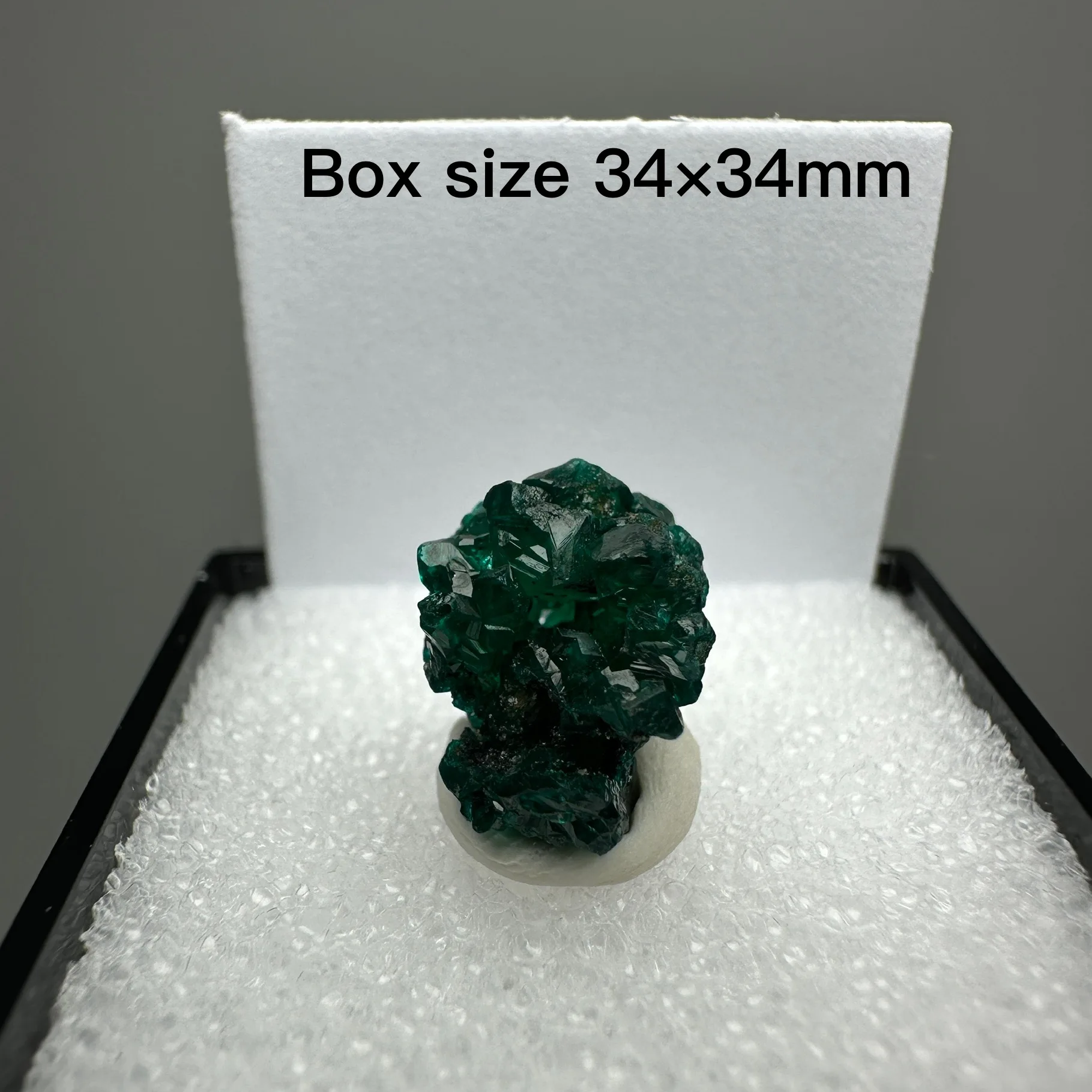 

Зеленый диопват Конго с малахитом