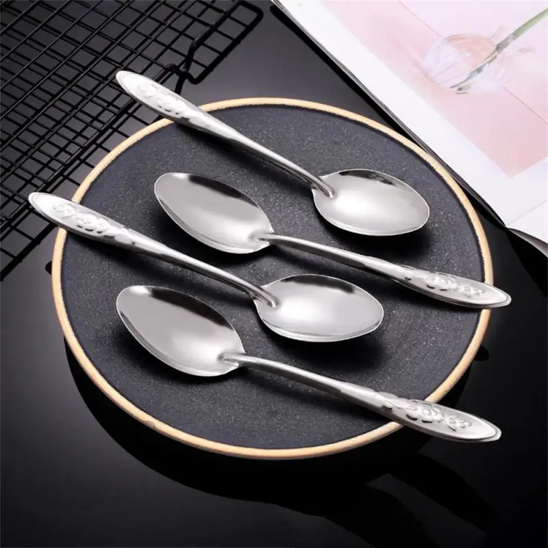 Durable Eating Spoons Exquisite Rose Patterns Stainless Steel Spoon Tableware Not Prone To Aging Soup Spoon Difficult To Scratch