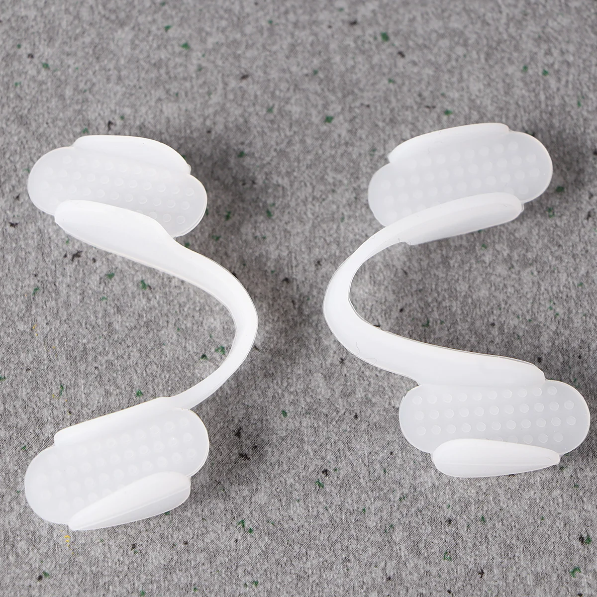 

1PC Teeth Grinding Brace Silicone Nose Device Tongue Retainer Snoring Teeth Guard Mouthguard Grinding Teeth