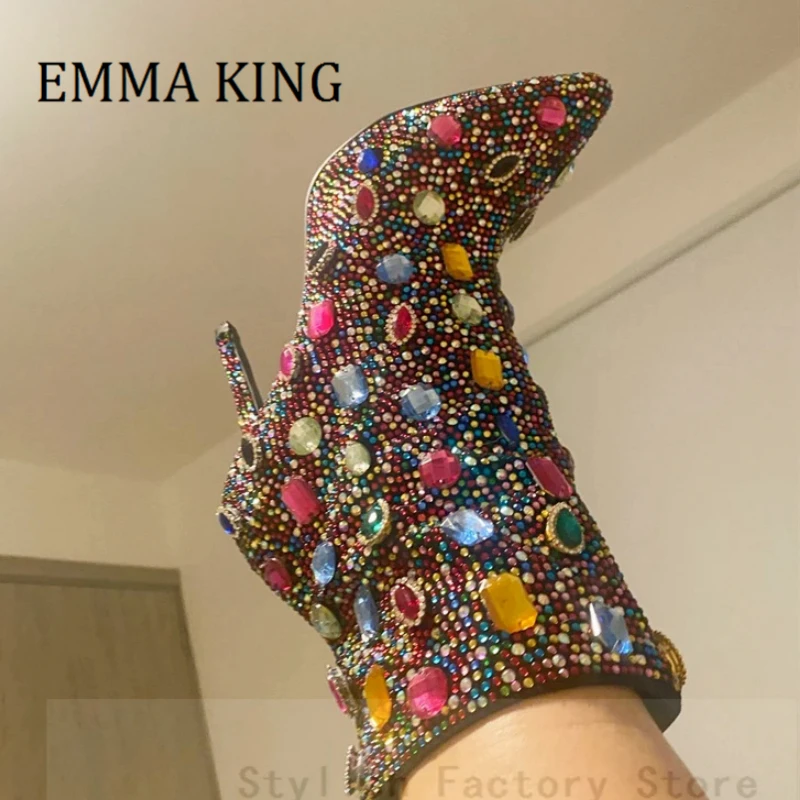 Женские разноцветные ботильоны с инкрустацией бриллиантами женские ботинки на