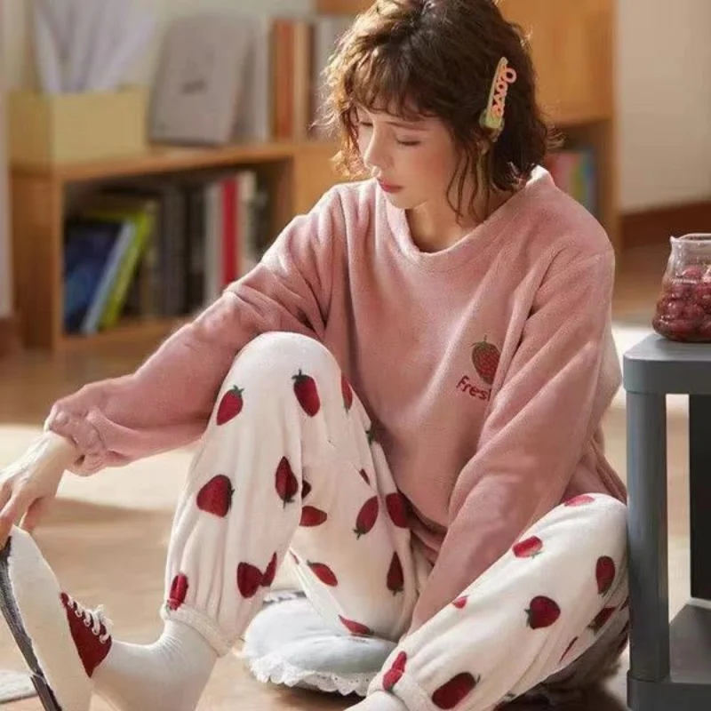 New Winter Women's Pajama Suit Warm Flannel Pajamas Coral Velvet Sleep Top Korean Fashion Home Clothes Basics