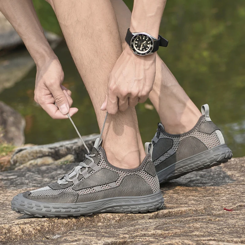 2024 модная универсальная летняя спортивная трендовая мужская обувь с сеткой