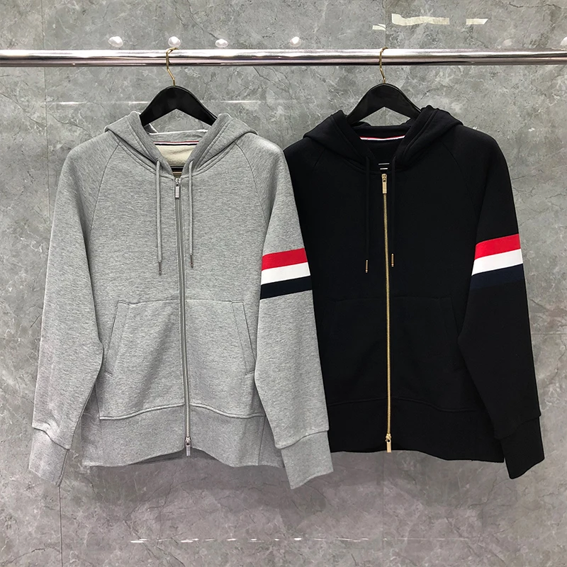 

TB THOM Sweatshirt Autunm Winter Hoodies Fashion Brand Men's Clothing Fleece-lined Tri-color Trim Arm Stripe Zip-Up Jersey Coat