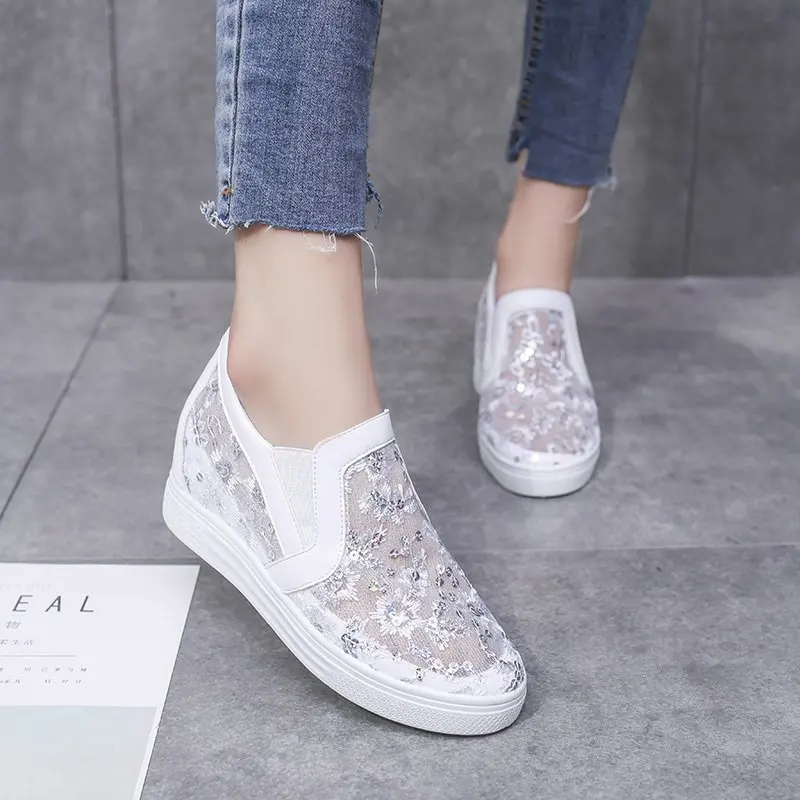 Кроссовки на танкетке женские сетчатые дышащие повседневная обувь толстой