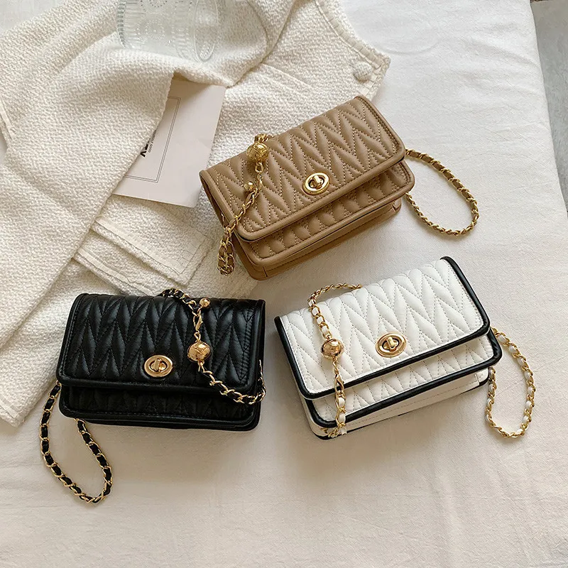 

2023 New Autumn Texture One-shoulder Small Square Bag Messenger Small Gold Ball Embroidery Thread Rhombic Chain Bag