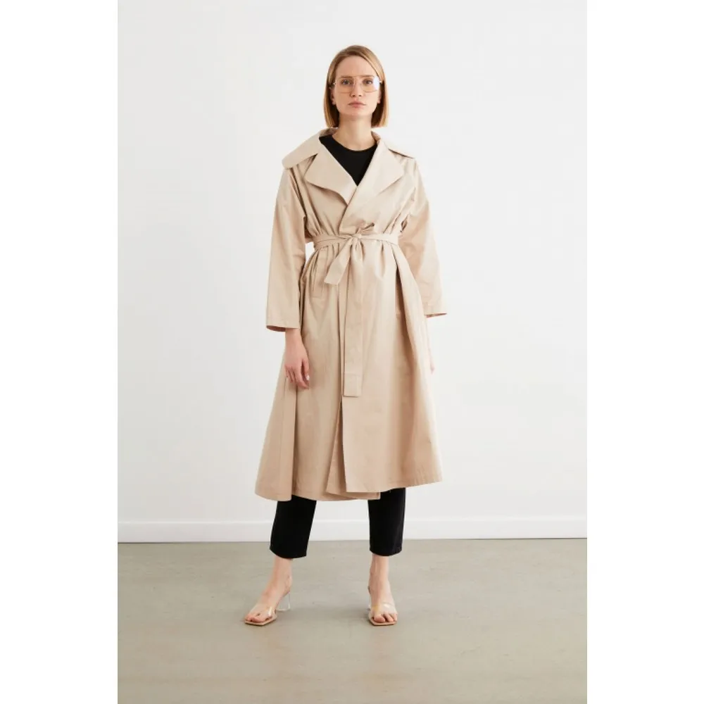 

Dorlie Boston Trench Mink