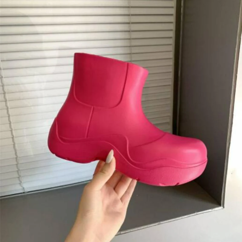 2022 New Luxury Women Rain Boots New Rubber Ladies Walking Waterproof Ankle Rain boots Casual Thick Bottom Short Boot