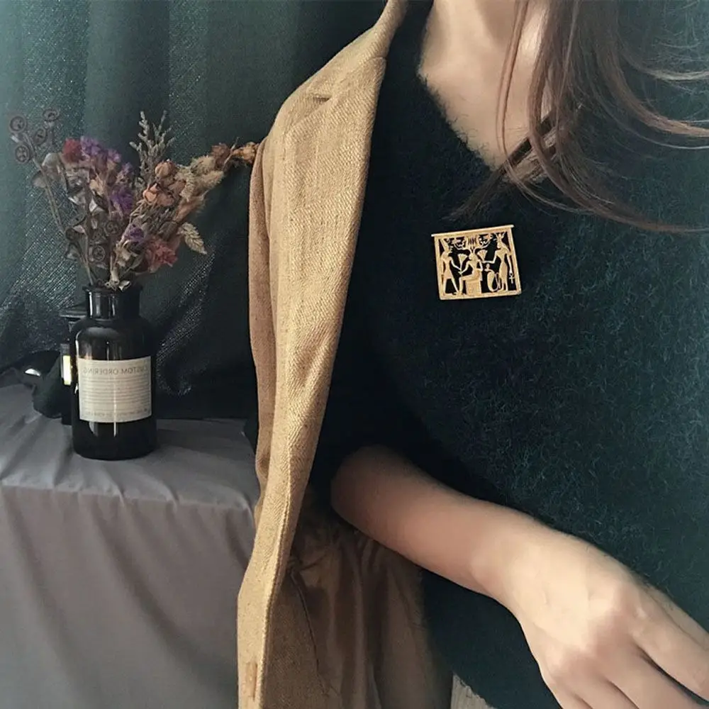 Золотой цвет модный полый геометрический Египет портретный значок