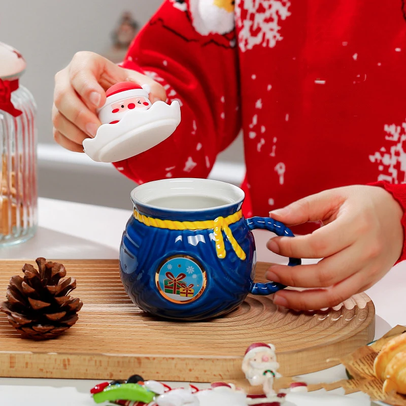 

Cute Santa Claus ceramic cup creative Fu Bag mug Net red cartoon water cup with lid male and female couple cup