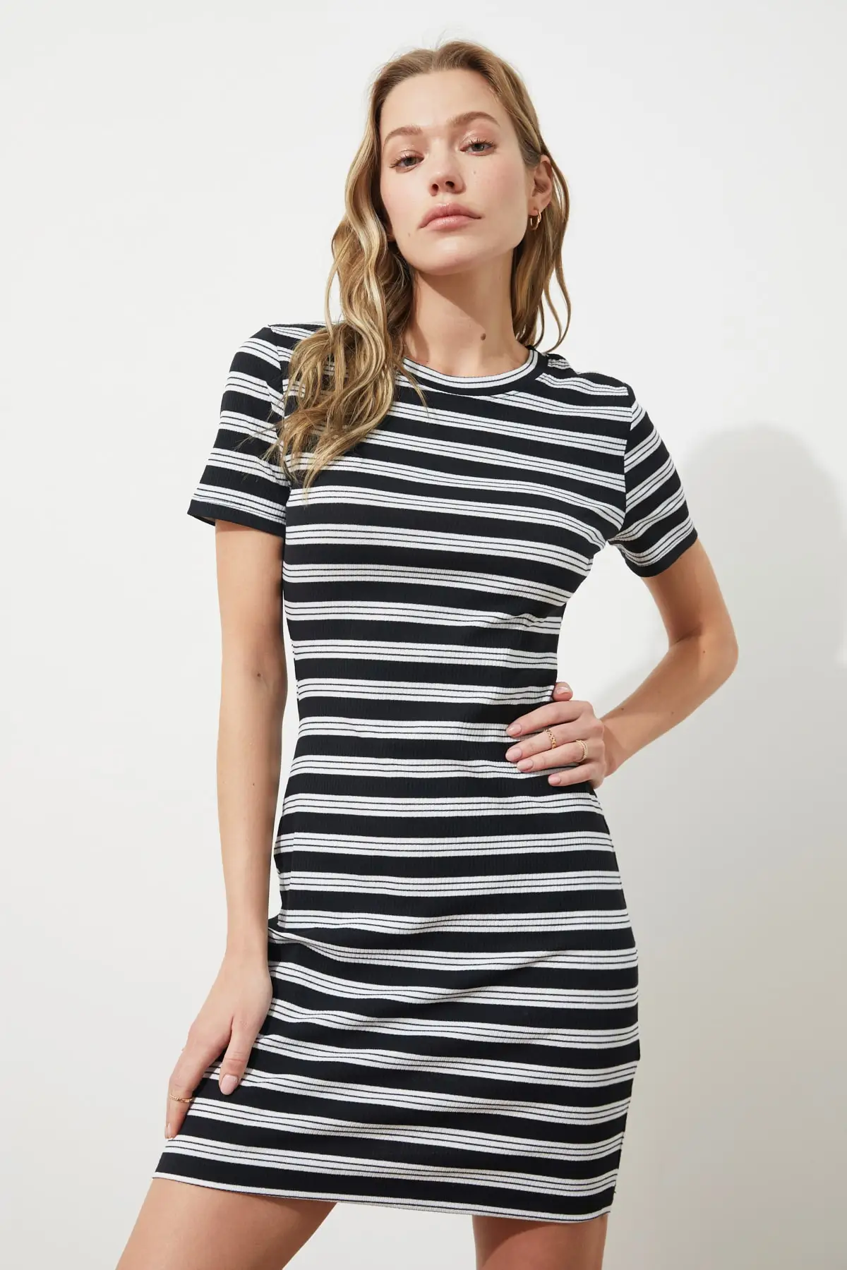 

Trendyol Striped Knit Dress TWOSS21EL3056