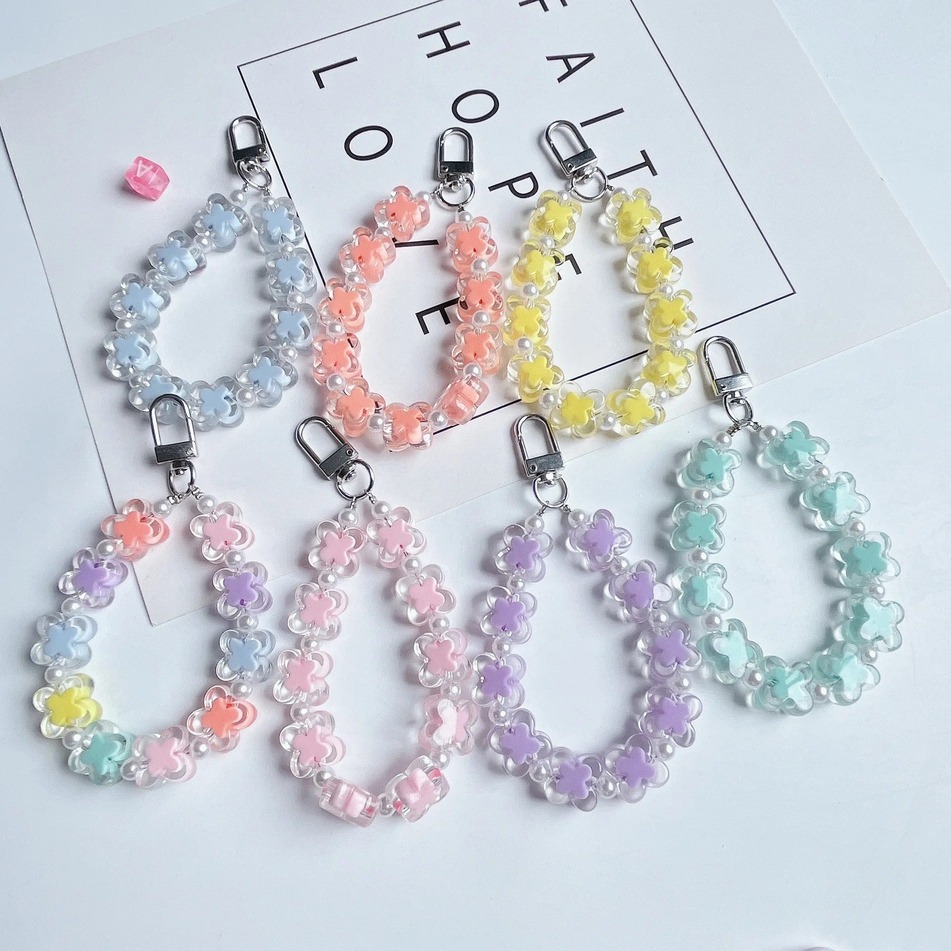 

New Acrylic Dripping Oil Four-leaf Clover Bracelet DIY Handmade Beaded Jewelry Accessories Headphone Cover Keychain Pendant