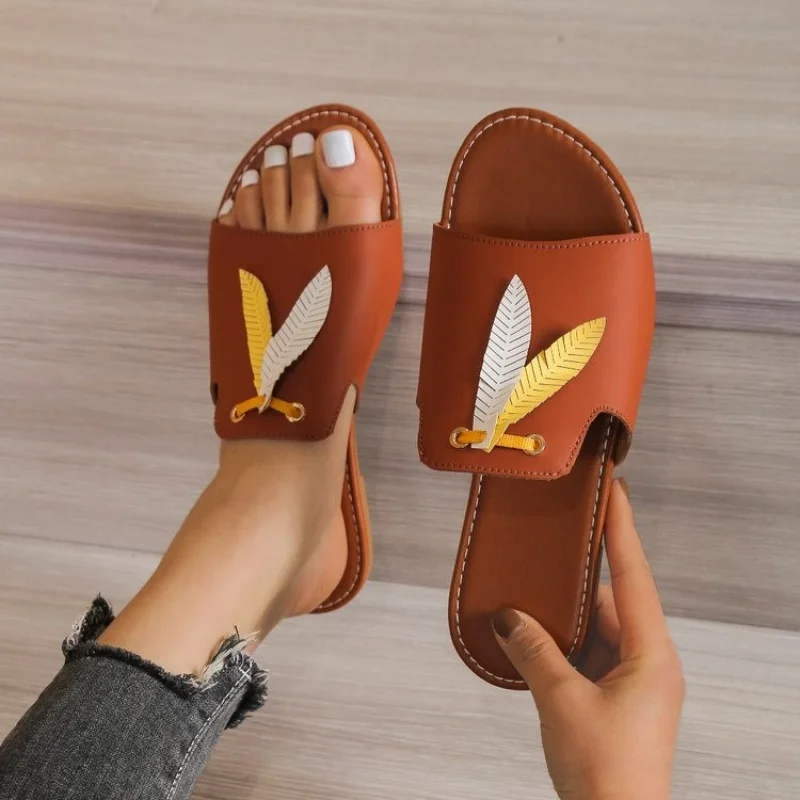 

2023 New Women's Slippers Retro Bohemian Round Toe Open Toe Non-slip Flat Shoes Slip-on Casual Beach Flip-flops Zapatilla Mujer