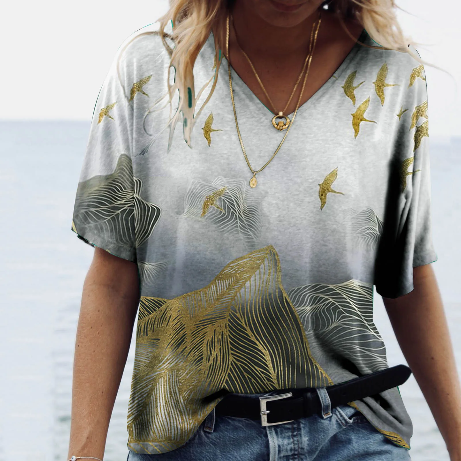 

Streetwear Blouses Women Casual Loose Summer Female Blouses V Neck Short Sleeve Vintage PrinBlousess Harajuku Tee Shirt Femme