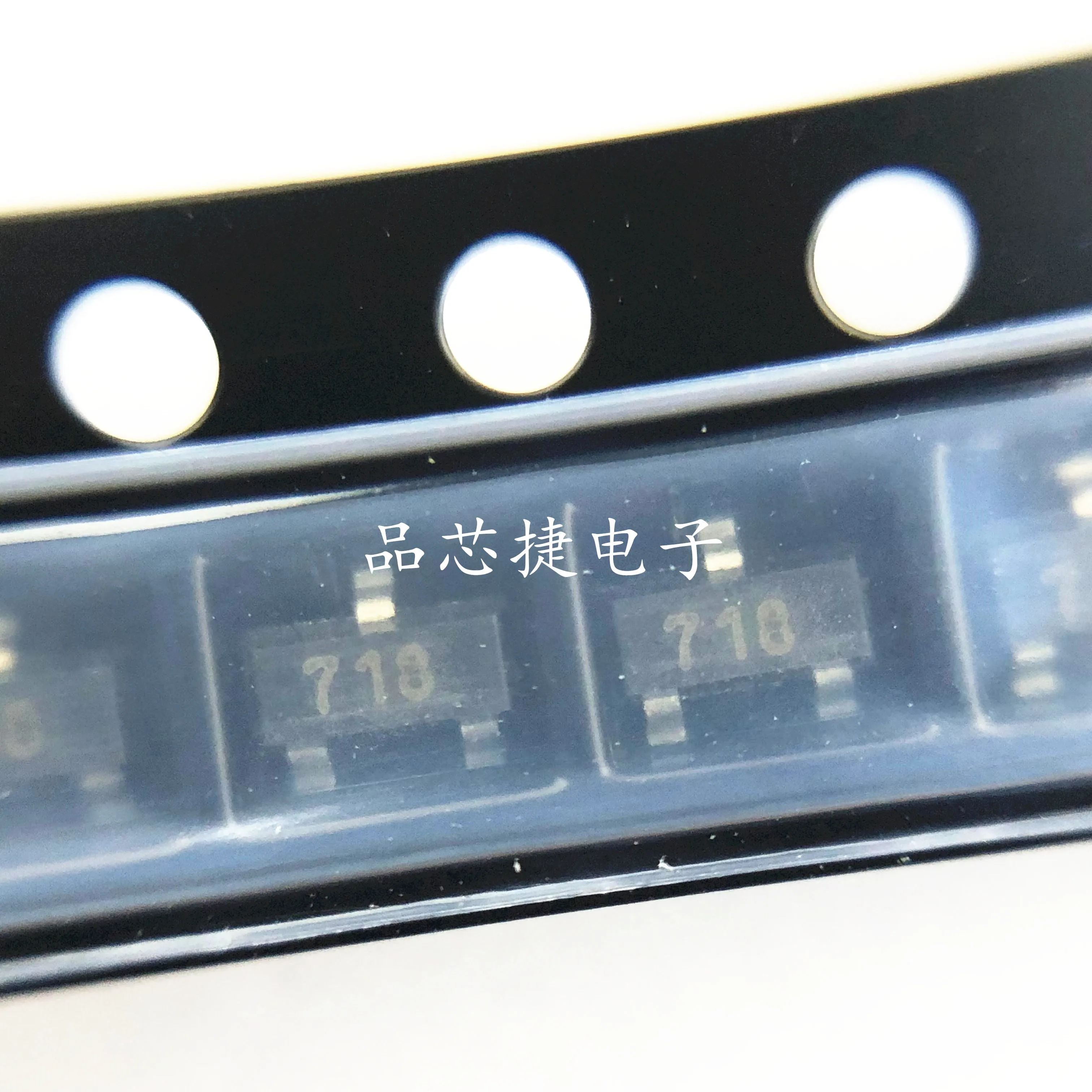 

10 шт. Оригинальный Новый Шелковый экран FMMT718TA 718 SOT23 1.5A 20V транзисторный Триод