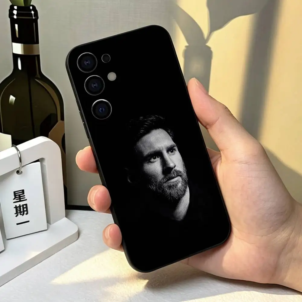 Фото Чехол для телефона с изображением легенды футбола Лионеля Месси для Samsung S26, S25, S24, S23, S22, S21, S30, Ultra, Plus, Fe, Lite, Note, 10, черный чехол в подарок. №2
