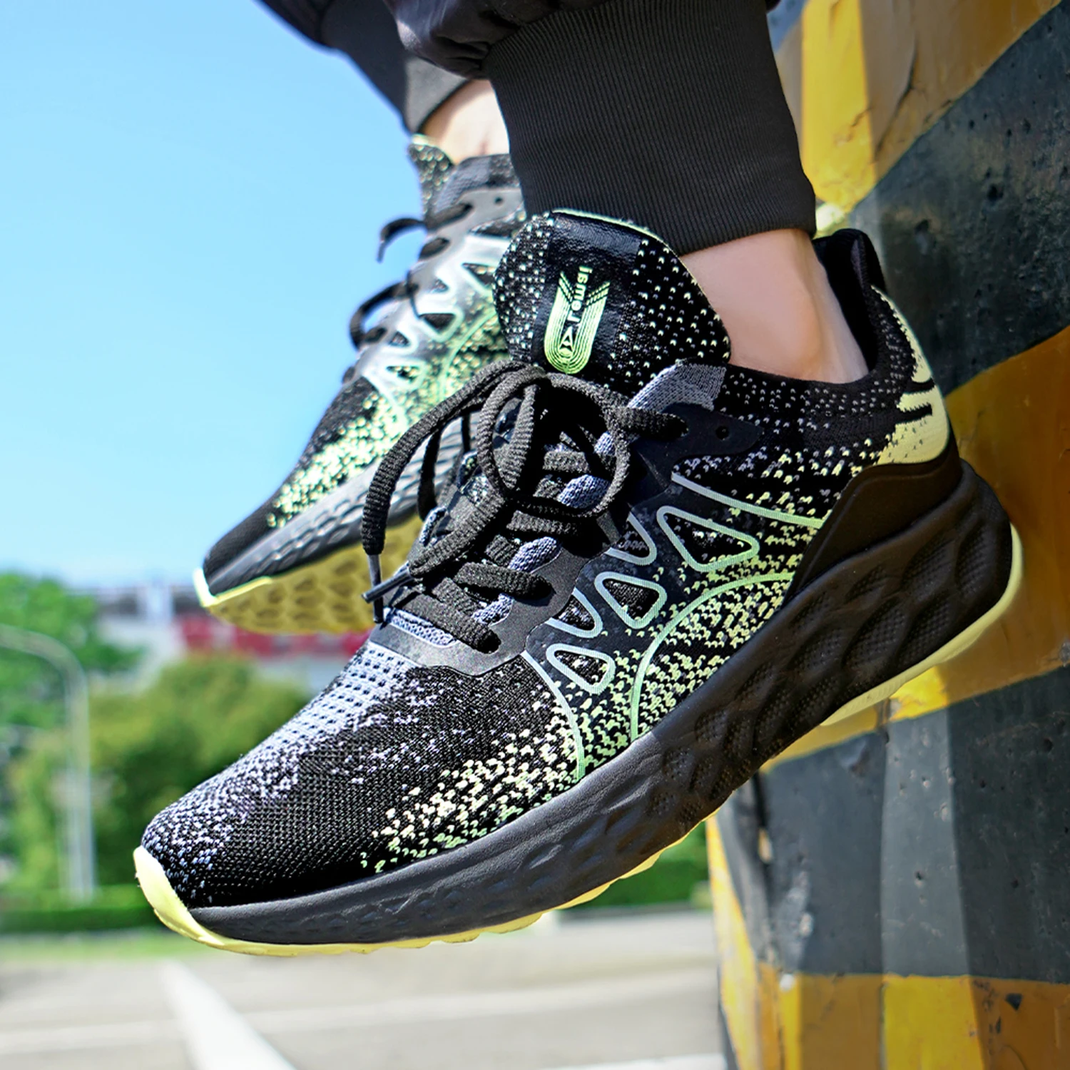 Men's Running Shoes Women's Tennis Sneaker Unisex Breathable Basketball Lightweight Platform Designer Comfortable Sport Training