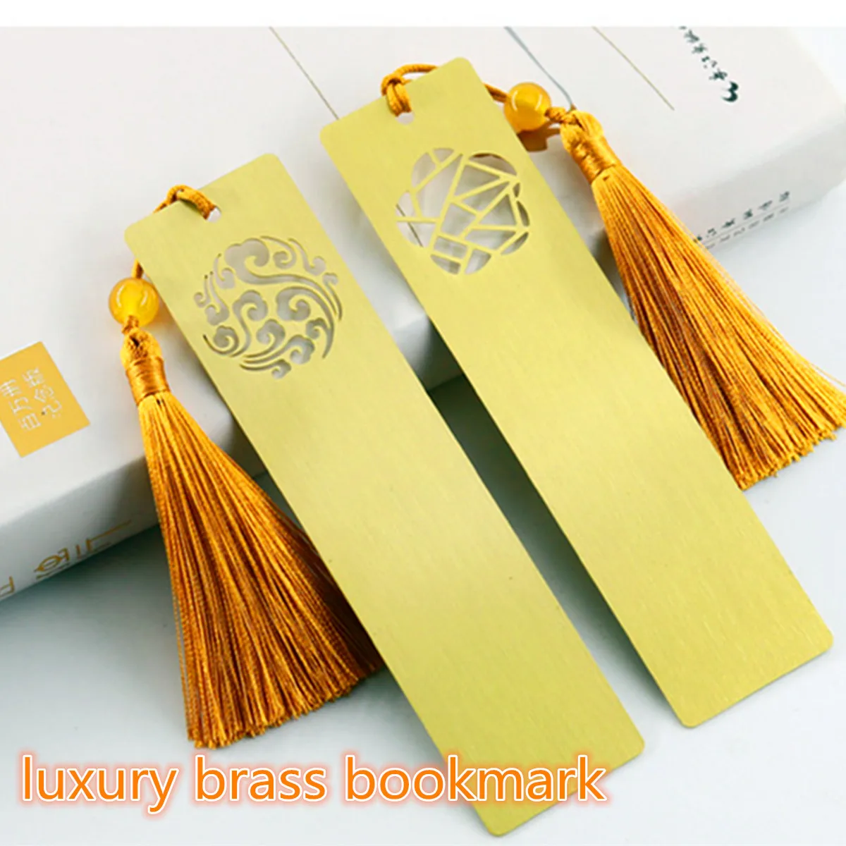 

Exquisite Metal Bookmark Pendant Classical Chinese Style Tassel Brass Bookmark Ruler Pretty Stationery for Teachers Kids Gifts