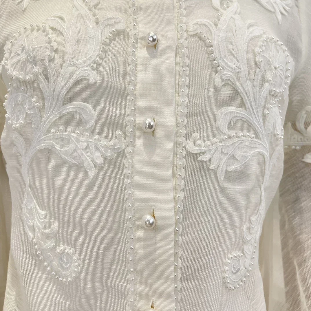 Рисунок 4 - Женская винтажная блузка из натуральной ткани