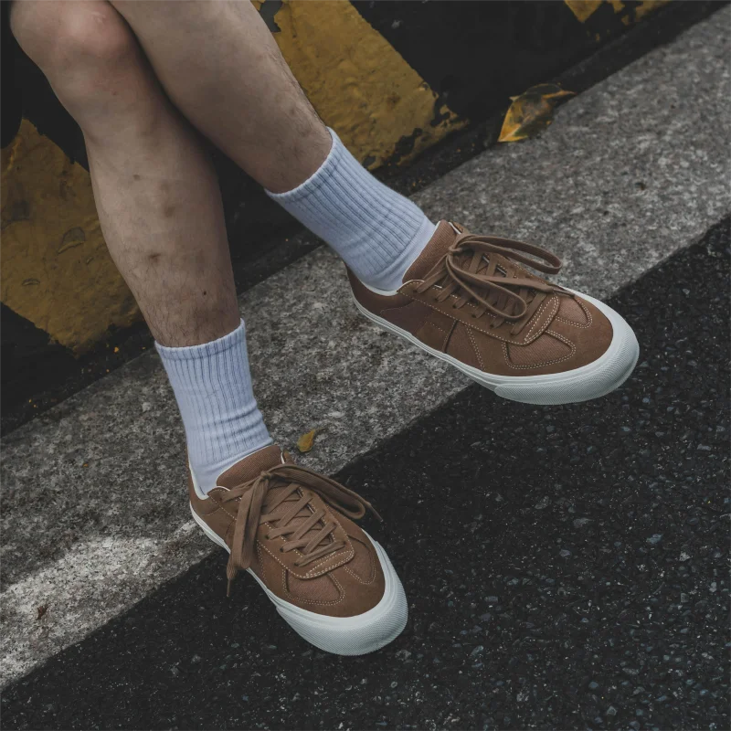 Rubber Soft Sole Light Weight Walking Tenis