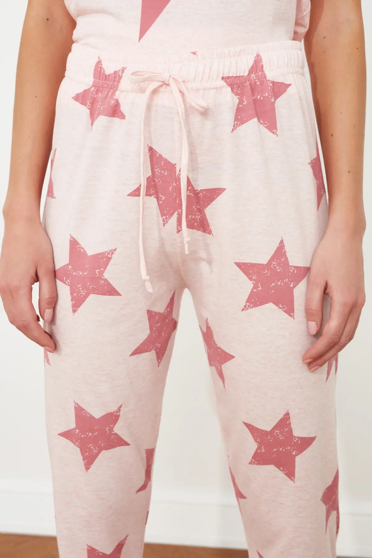 

Trendyol Printed Knitted Pajamas Set THMSS21PT1228