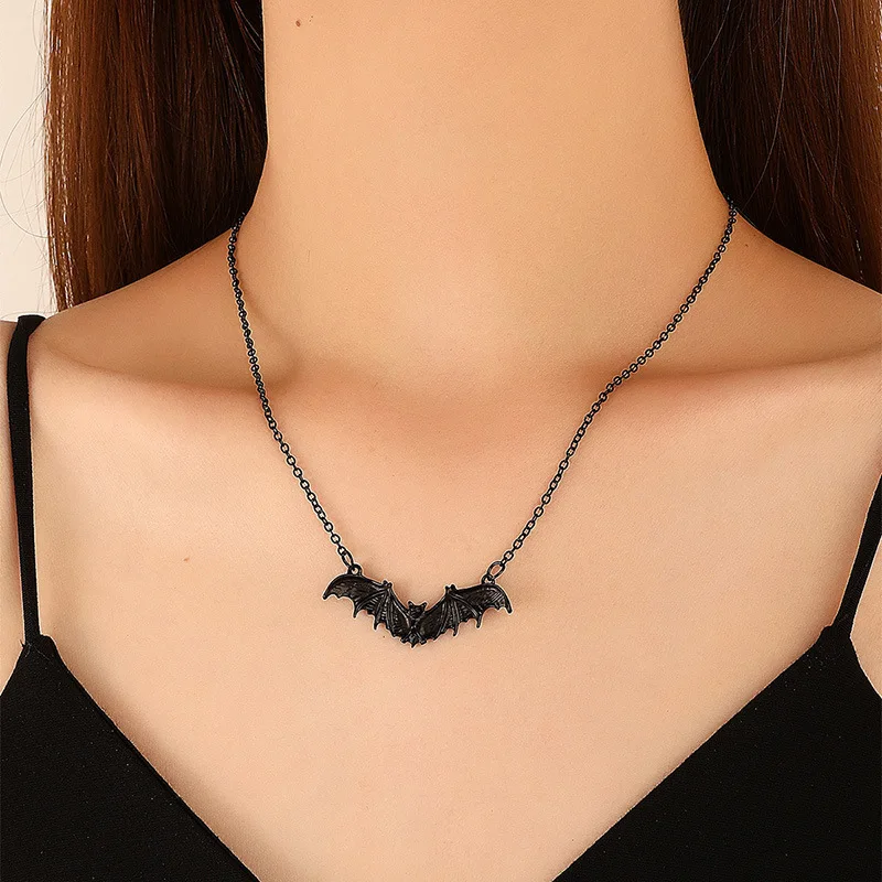 

MODOMA Vintage Dark Style Punk Bat Pendants Necklace For Women Hip Hop Gothic Jewelry Korean Fashion Aesthetic Female Chains Nec