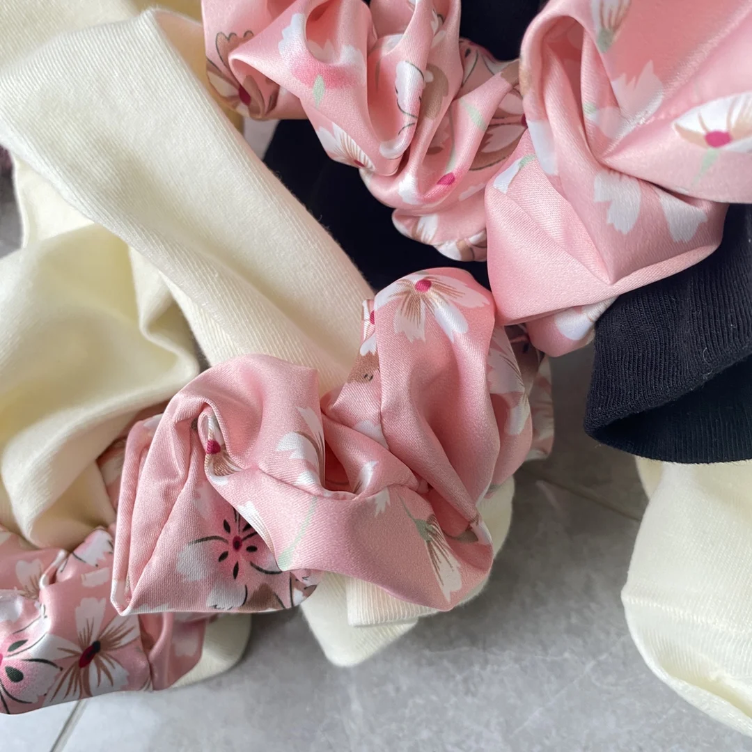 Женские атласные носки Sakura bubble с высоким блеском