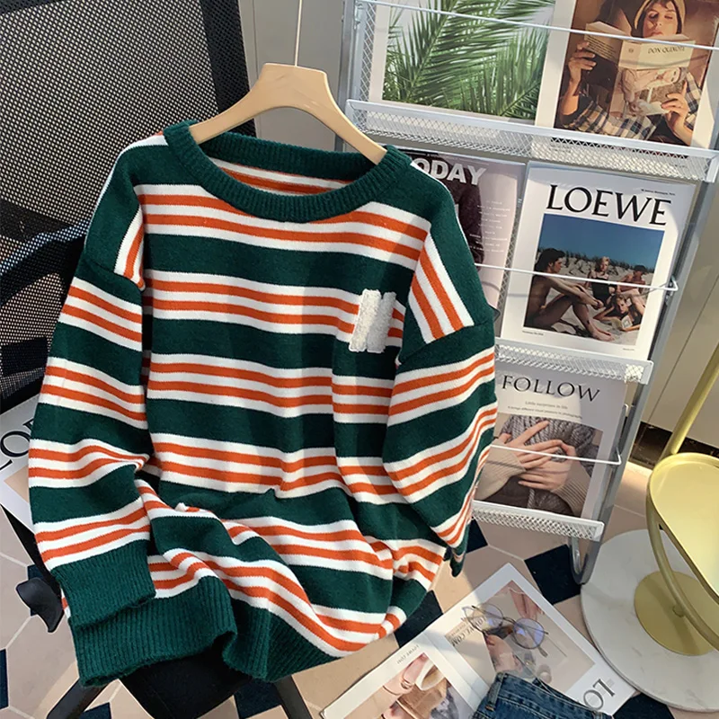 

Свитер в полоску с круглым вырезом и длинными рукавами