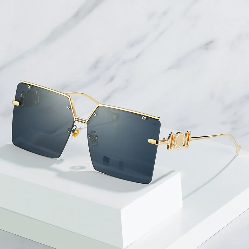 

Brand Design Big Square Sunglasses For Women Men Trend Classic Vintage Male Ladies Car Driving Metal UV Protection Glasses 2022