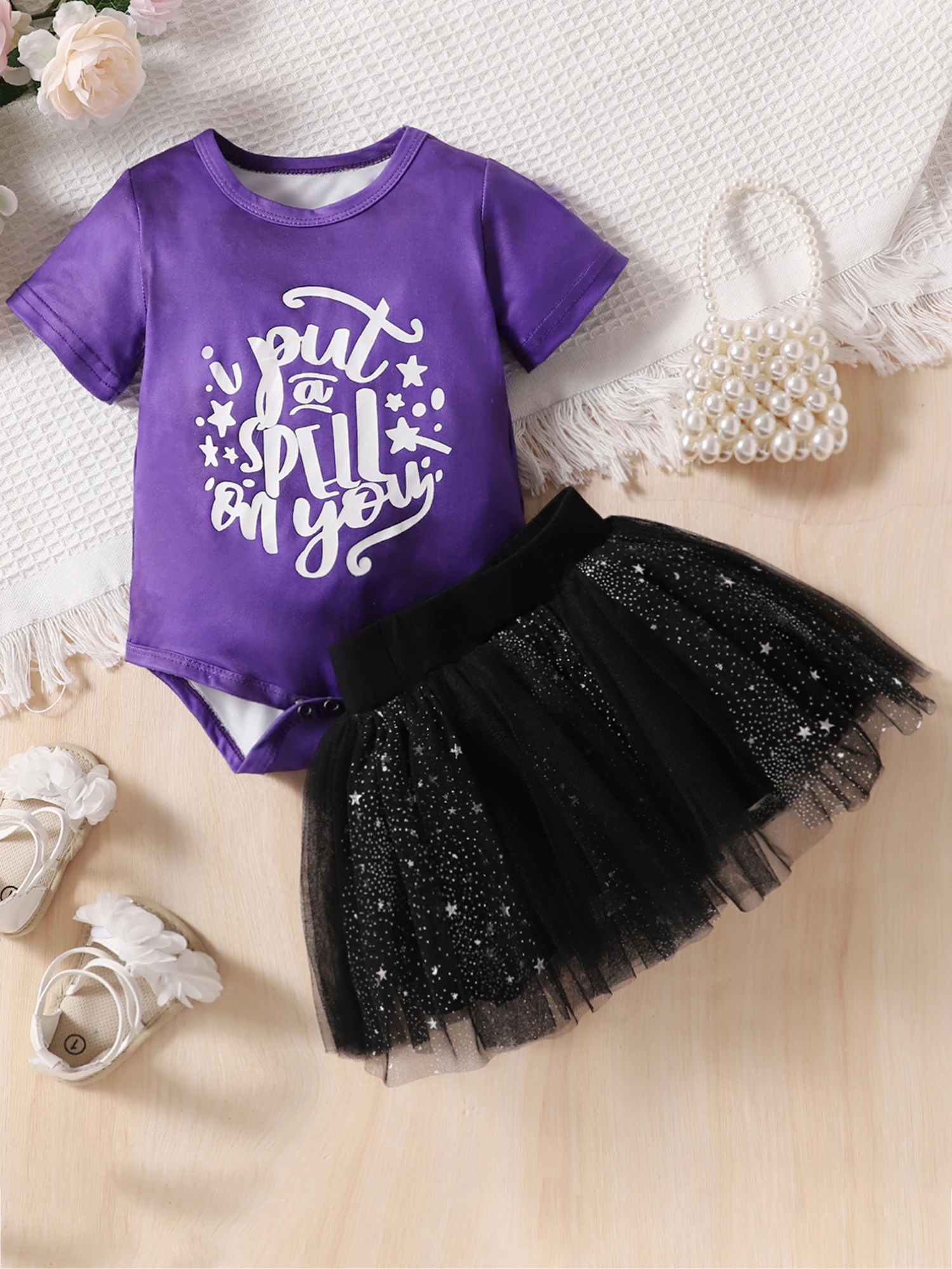 

Cute Halloween Costume for Baby Girls Adorable Letter Print Romper with Star Tulle Tutu Skirt - Perfect 2-Piece Outfit Set